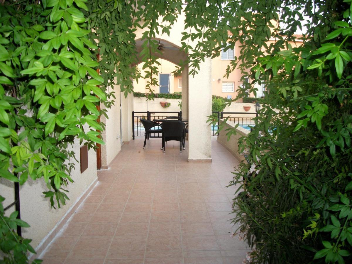 Villa Laurel Peyia Extérieur photo