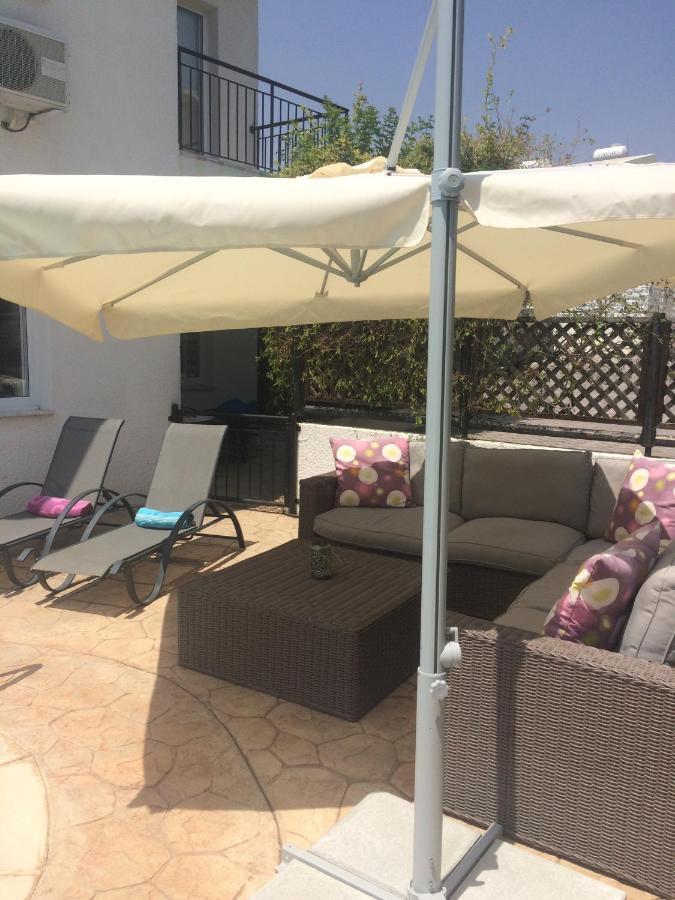 Villa Laurel Peyia Extérieur photo